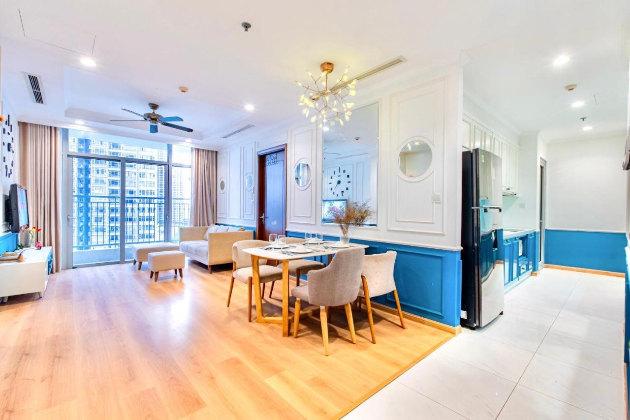 Moxy Hcmc Aparts - Vinhomes Central Park, Ice Rink Ho Şi Min Dış mekan fotoğraf