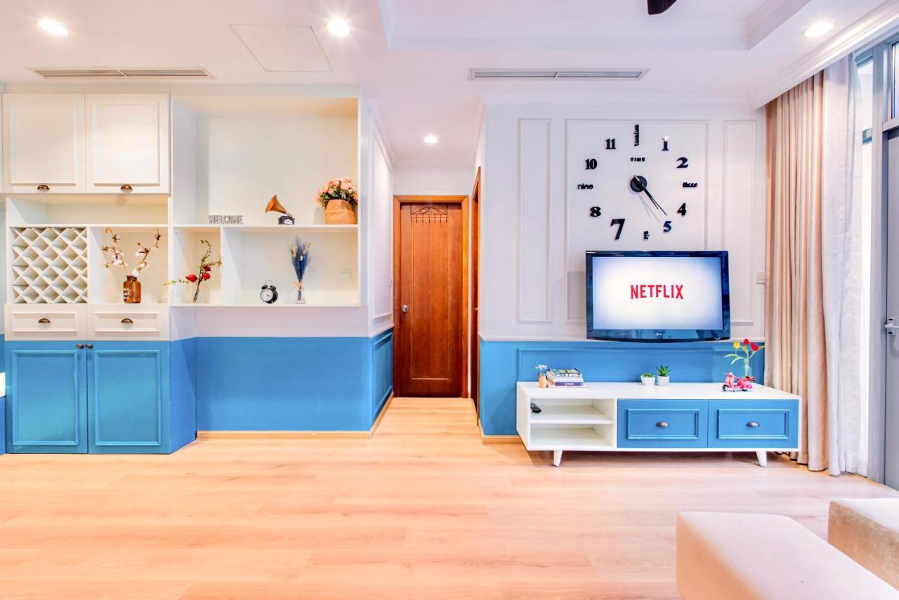 Moxy Hcmc Aparts - Vinhomes Central Park, Ice Rink Ho Şi Min Dış mekan fotoğraf