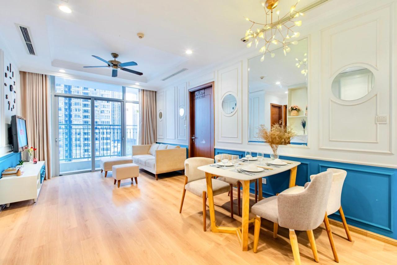 Moxy Hcmc Aparts - Vinhomes Central Park, Ice Rink Ho Şi Min Dış mekan fotoğraf