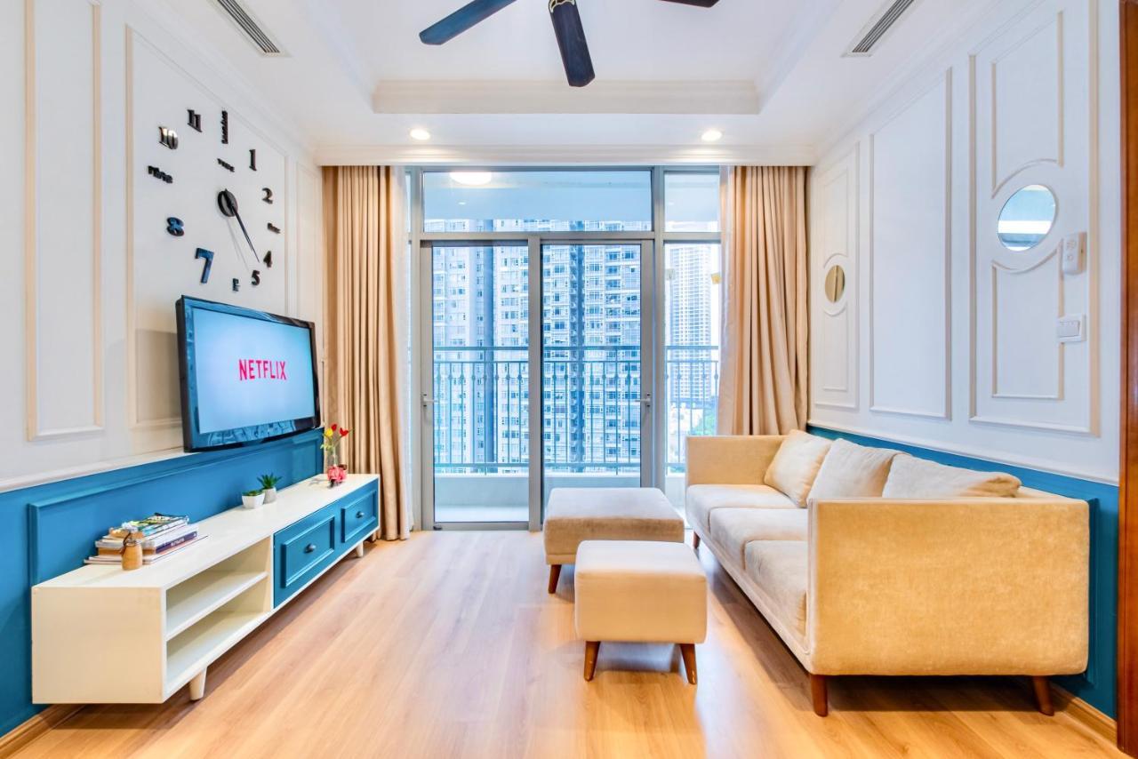 Moxy Hcmc Aparts - Vinhomes Central Park, Ice Rink Ho Şi Min Dış mekan fotoğraf