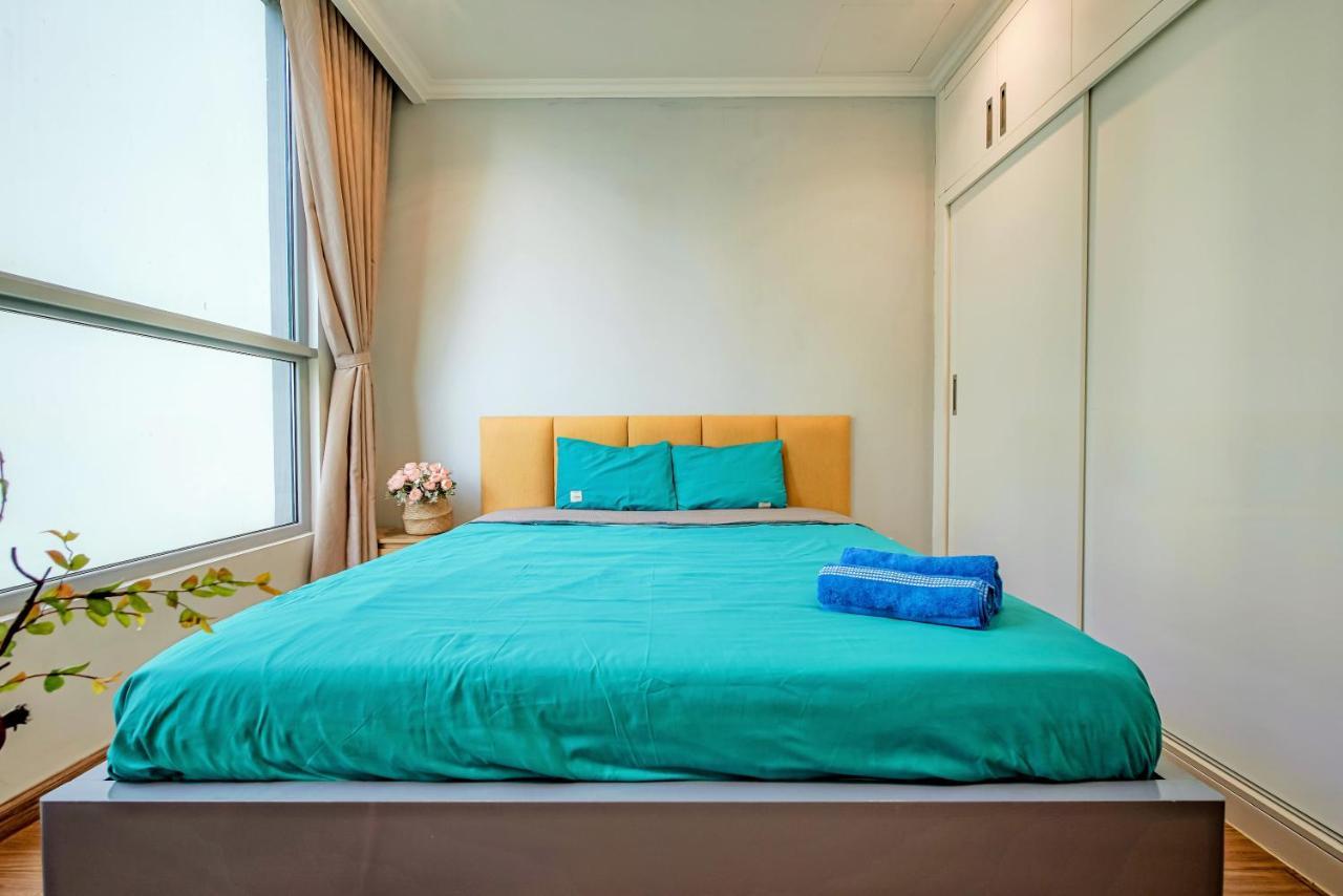 Moxy Hcmc Aparts - Vinhomes Central Park, Ice Rink Ho Şi Min Dış mekan fotoğraf