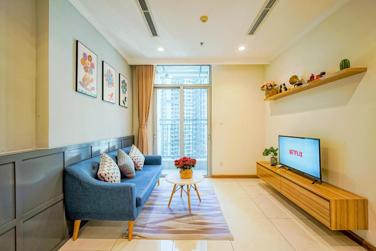 Moxy Hcmc Aparts - Vinhomes Central Park, Ice Rink Ho Şi Min Dış mekan fotoğraf