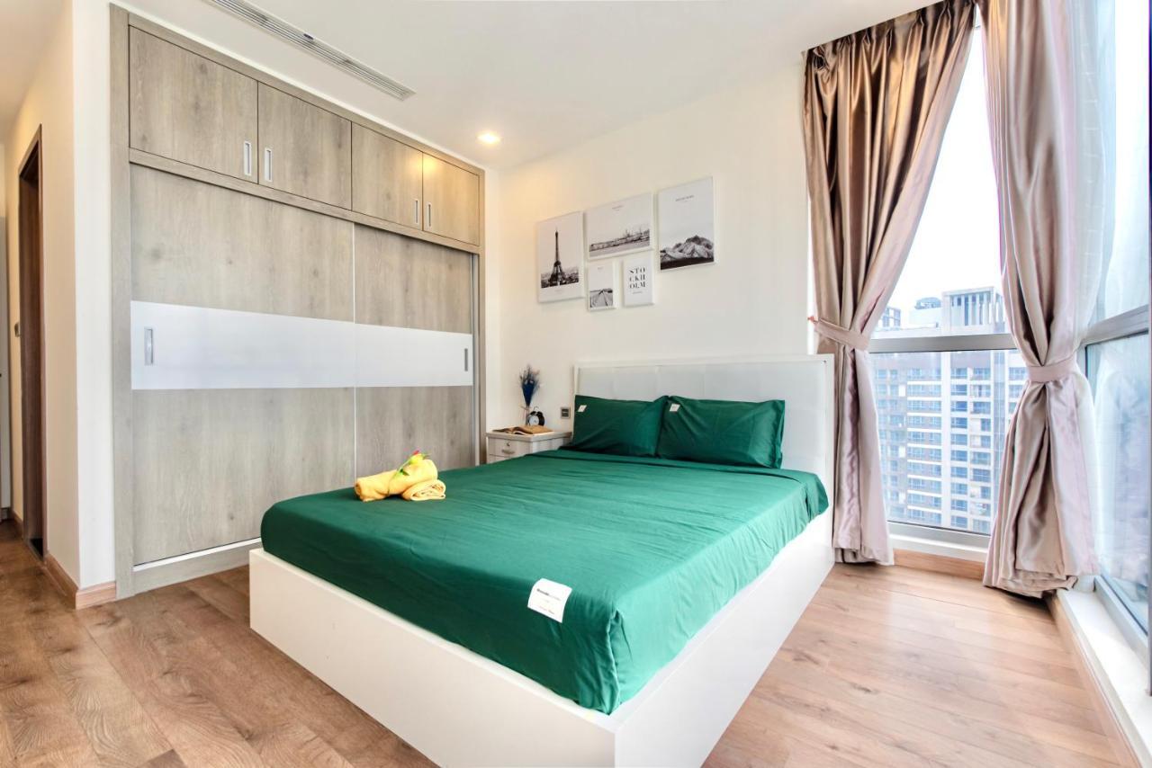 Moxy Hcmc Aparts - Vinhomes Central Park, Ice Rink Ho Şi Min Dış mekan fotoğraf